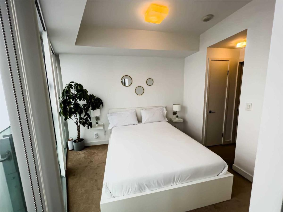 Luxury Condo In The Heart Of Toronto - Next To Scotiabank Arena Esterno foto