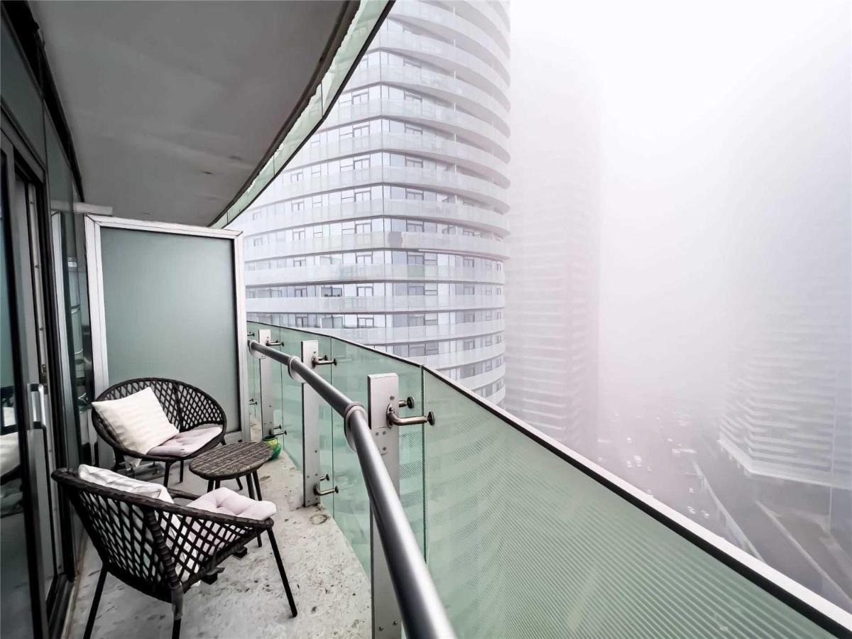 Luxury Condo In The Heart Of Toronto - Next To Scotiabank Arena Esterno foto