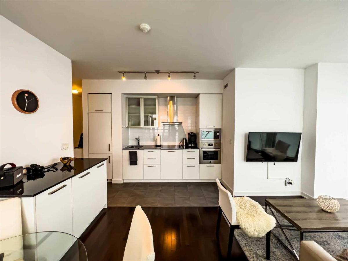 Luxury Condo In The Heart Of Toronto - Next To Scotiabank Arena Esterno foto